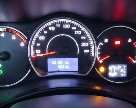 Бежевий Рено Колеос, об'ємом двигуна 2 л та пробігом 243 тис. км за 12700 $, фото 22 на Automoto.ua