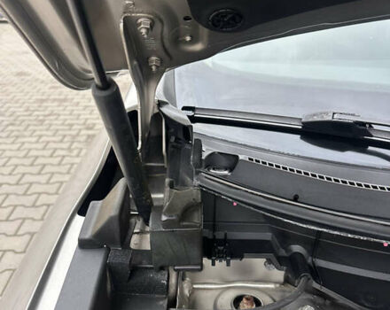 Бежевый Рено Колеос, объемом двигателя 2 л и пробегом 247 тыс. км за 21600 $, фото 66 на Automoto.ua