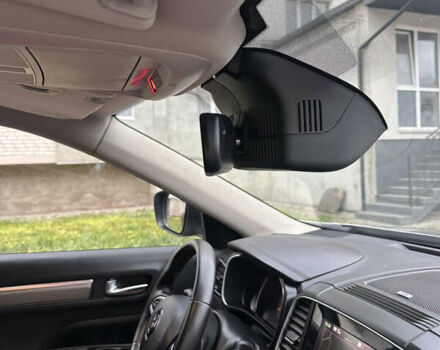 Бежевый Рено Колеос, объемом двигателя 2 л и пробегом 247 тыс. км за 21600 $, фото 62 на Automoto.ua