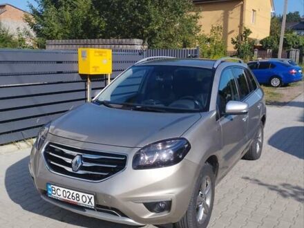 Рено Колеос 2012 у Львові на Automoto.ua Бежевий Рено Колеос, об'ємом двигуна 2.45 л та пробігом 203 тис. км за 10500 $, фото 1 на Automoto.ua