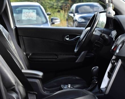 Черный Рено Колеос, объемом двигателя 2.5 л и пробегом 145 тыс. км за 8950 $, фото 11 на Automoto.ua