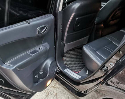 Чорний Рено Колеос, об'ємом двигуна 2 л та пробігом 303 тис. км за 6500 $, фото 4 на Automoto.ua