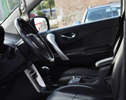 Черный Рено Колеос, объемом двигателя 2.5 л и пробегом 145 тыс. км за 8950 $, фото 8 на Automoto.ua