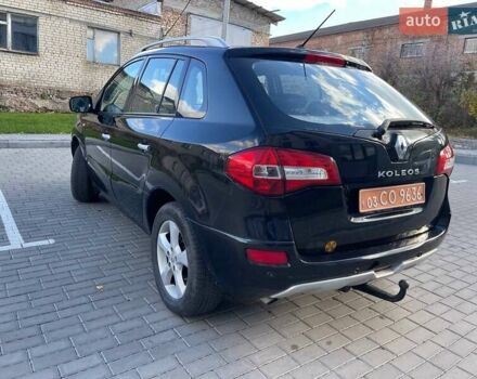 Чорний Рено Колеос, об'ємом двигуна 2.5 л та пробігом 220 тис. км за 7800 $, фото 4 на Automoto.ua