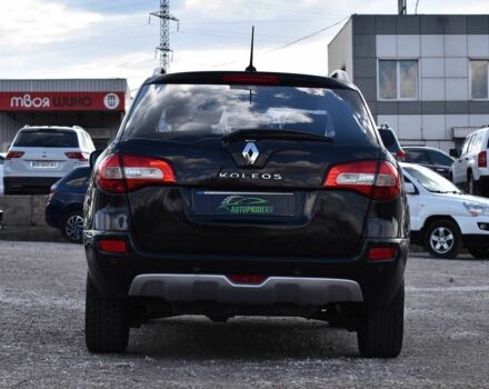 Черный Рено Колеос, объемом двигателя 2.5 л и пробегом 145 тыс. км за 8950 $, фото 3 на Automoto.ua