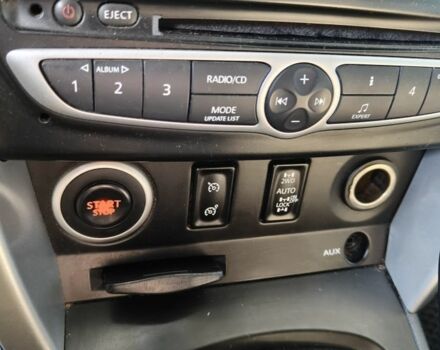 Черный Рено Колеос, объемом двигателя 2.5 л и пробегом 300 тыс. км за 8500 $, фото 9 на Automoto.ua