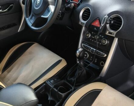 Черный Рено Колеос, объемом двигателя 2.5 л и пробегом 300 тыс. км за 8500 $, фото 5 на Automoto.ua