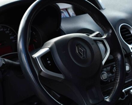 Черный Рено Колеос, объемом двигателя 2.5 л и пробегом 145 тыс. км за 8950 $, фото 6 на Automoto.ua