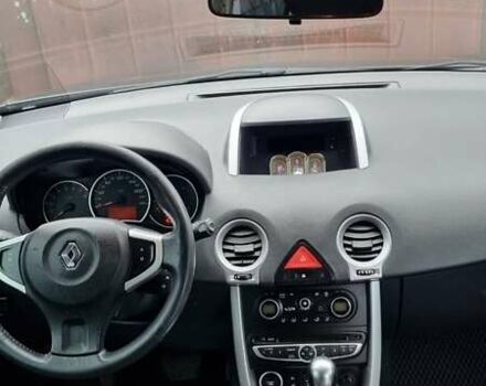 Черный Рено Колеос, объемом двигателя 2.45 л и пробегом 232 тыс. км за 8600 $, фото 14 на Automoto.ua