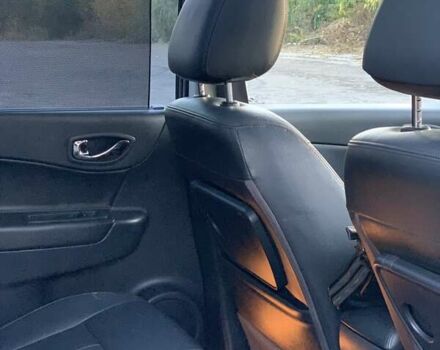 Рено Колеос 2008 в Кременце на Automoto.ua Черный Рено Колеос, объемом двигателя 2.45 л и пробегом 229 тыс. км за 6700 $, фото 32 на Automoto.ua