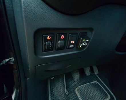 Черный Рено Колеос, объемом двигателя 2.5 л и пробегом 300 тыс. км за 8500 $, фото 17 на Automoto.ua