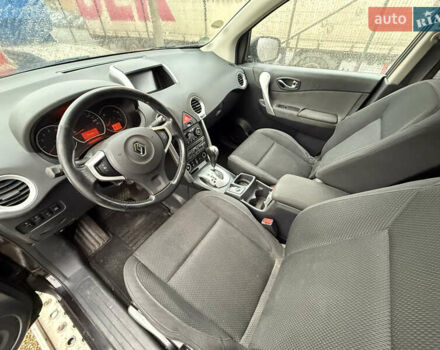 Чорний Рено Колеос, об'ємом двигуна 2 л та пробігом 200 тис. км за 6950 $, фото 5 на Automoto.ua