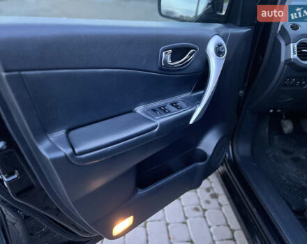 Черный Рено Колеос, объемом двигателя 2 л и пробегом 340 тыс. км за 7700 $, фото 20 на Automoto.ua