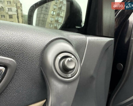 Черный Рено Колеос, объемом двигателя 2 л и пробегом 171 тыс. км за 11400 $, фото 33 на Automoto.ua