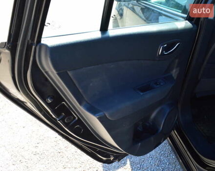 Черный Рено Колеос, объемом двигателя 2.49 л и пробегом 95 тыс. км за 8999 $, фото 8 на Automoto.ua