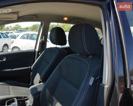 Черный Рено Колеос, объемом двигателя 2.49 л и пробегом 95 тыс. км за 8999 $, фото 6 на Automoto.ua