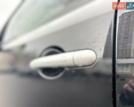 Черный Рено Колеос, объемом двигателя 2 л и пробегом 171 тыс. км за 11400 $, фото 30 на Automoto.ua