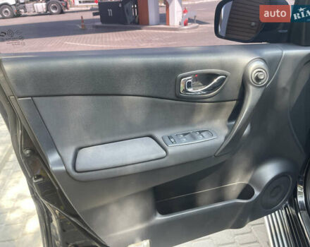 Рено Колеос 2011 в Одессе на Automoto.ua Черный Рено Колеос, объемом двигателя 2 л и пробегом 286 тыс. км за 10700 $, фото 40 на Automoto.ua