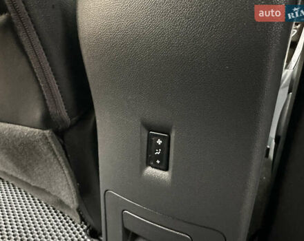 Черный Рено Колеос, объемом двигателя 2 л и пробегом 171 тыс. км за 11400 $, фото 49 на Automoto.ua