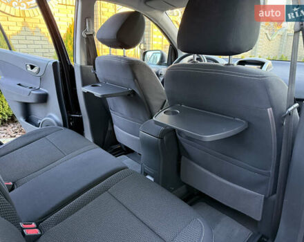 Черный Рено Колеос, объемом двигателя 2.45 л и пробегом 188 тыс. км за 12000 $, фото 84 на Automoto.ua