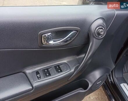 Черный Рено Колеос, объемом двигателя 2 л и пробегом 180 тыс. км за 12350 $, фото 13 на Automoto.ua