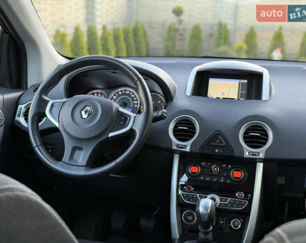 Черный Рено Колеос, объемом двигателя 2.45 л и пробегом 188 тыс. км за 12000 $, фото 56 на Automoto.ua