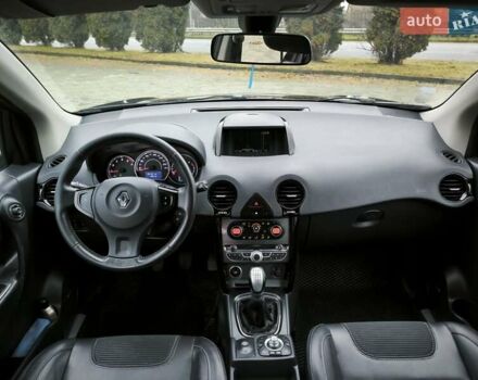 Черный Рено Колеос, объемом двигателя 2 л и пробегом 250 тыс. км за 10500 $, фото 16 на Automoto.ua