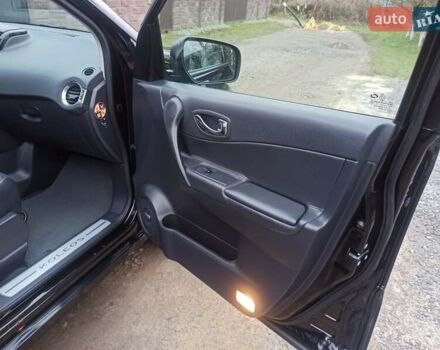 Черный Рено Колеос, объемом двигателя 2 л и пробегом 180 тыс. км за 12350 $, фото 24 на Automoto.ua