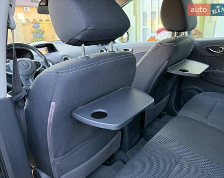 Черный Рено Колеос, объемом двигателя 2.45 л и пробегом 188 тыс. км за 12000 $, фото 90 на Automoto.ua