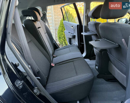 Черный Рено Колеос, объемом двигателя 2.45 л и пробегом 188 тыс. км за 12000 $, фото 82 на Automoto.ua