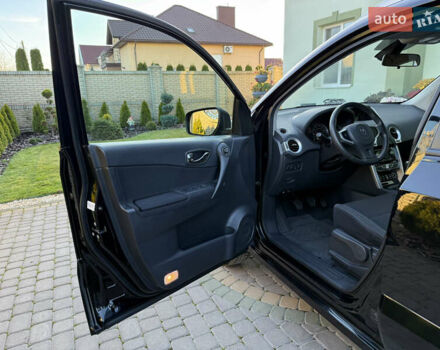 Черный Рено Колеос, объемом двигателя 2.45 л и пробегом 188 тыс. км за 12000 $, фото 48 на Automoto.ua