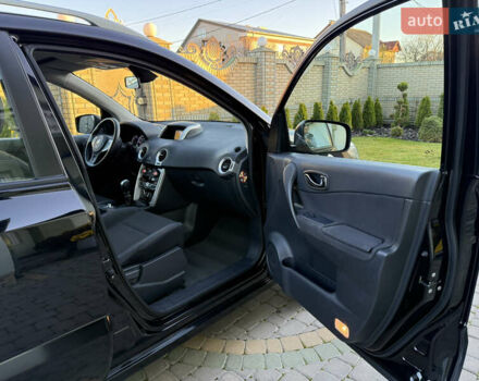 Черный Рено Колеос, объемом двигателя 2.45 л и пробегом 188 тыс. км за 12000 $, фото 73 на Automoto.ua