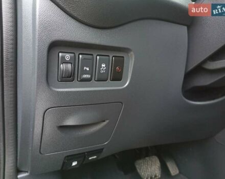 Черный Рено Колеос, объемом двигателя 2 л и пробегом 180 тыс. км за 12350 $, фото 17 на Automoto.ua