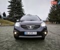Черный Рено Колеос, объемом двигателя 2 л и пробегом 250 тыс. км за 10500 $, фото 2 на Automoto.ua