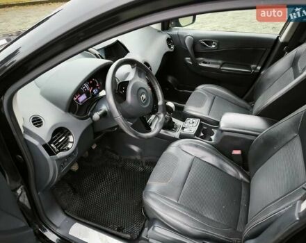 Черный Рено Колеос, объемом двигателя 2 л и пробегом 250 тыс. км за 10500 $, фото 11 на Automoto.ua