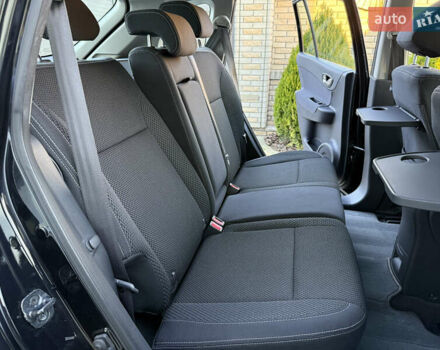 Черный Рено Колеос, объемом двигателя 2.45 л и пробегом 188 тыс. км за 12000 $, фото 83 на Automoto.ua