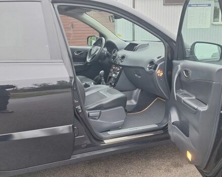 Черный Рено Колеос, объемом двигателя 2 л и пробегом 157 тыс. км за 13300 $, фото 10 на Automoto.ua