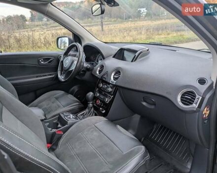 Черный Рено Колеос, объемом двигателя 2 л и пробегом 182 тыс. км за 12200 $, фото 9 на Automoto.ua