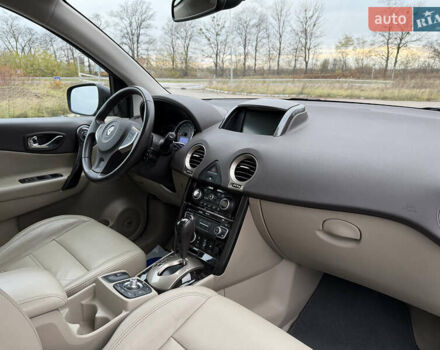 Черный Рено Колеос, объемом двигателя 2.5 л и пробегом 179 тыс. км за 14000 $, фото 42 на Automoto.ua