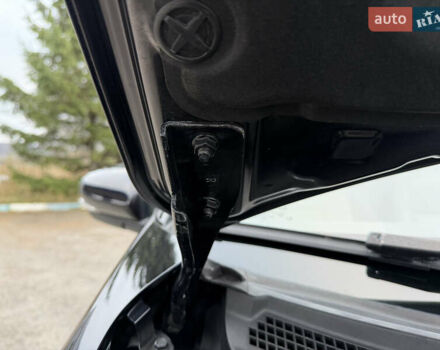 Черный Рено Колеос, объемом двигателя 2.5 л и пробегом 179 тыс. км за 14000 $, фото 67 на Automoto.ua