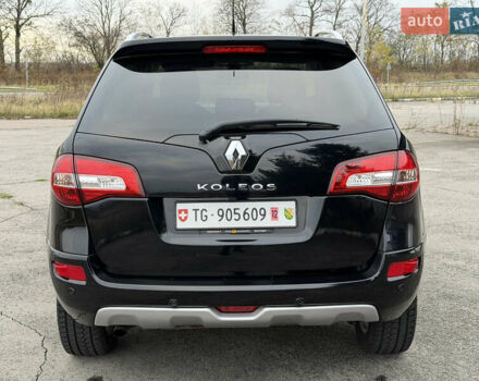 Черный Рено Колеос, объемом двигателя 2.5 л и пробегом 179 тыс. км за 14000 $, фото 10 на Automoto.ua