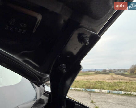 Черный Рено Колеос, объемом двигателя 2.5 л и пробегом 179 тыс. км за 14000 $, фото 66 на Automoto.ua