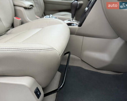 Черный Рено Колеос, объемом двигателя 2.5 л и пробегом 179 тыс. км за 14000 $, фото 44 на Automoto.ua