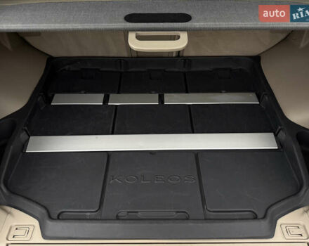 Черный Рено Колеос, объемом двигателя 2.5 л и пробегом 179 тыс. км за 14000 $, фото 58 на Automoto.ua