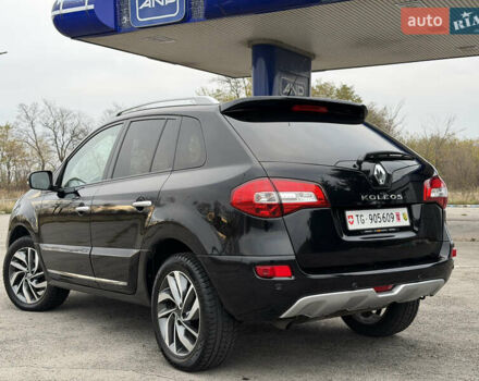 Черный Рено Колеос, объемом двигателя 2.5 л и пробегом 179 тыс. км за 14000 $, фото 2 на Automoto.ua