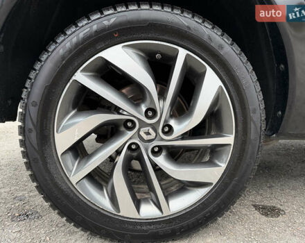 Черный Рено Колеос, объемом двигателя 2.5 л и пробегом 179 тыс. км за 14000 $, фото 28 на Automoto.ua