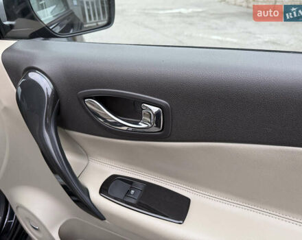 Черный Рено Колеос, объемом двигателя 2.5 л и пробегом 179 тыс. км за 14000 $, фото 40 на Automoto.ua