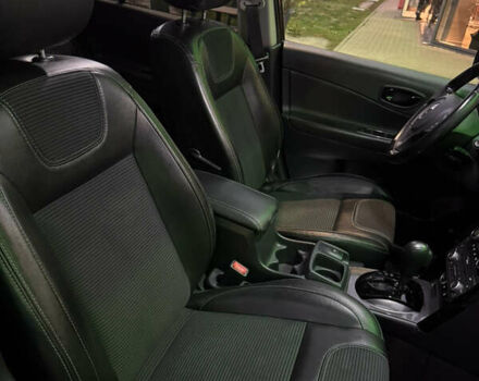 Чорний Рено Колеос, об'ємом двигуна 2.49 л та пробігом 170 тис. км за 14500 $, фото 13 на Automoto.ua