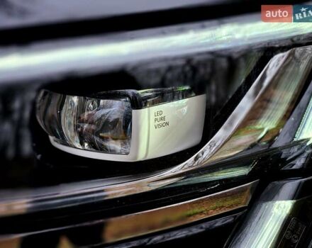 Чорний Рено Колеос, об'ємом двигуна 2 л та пробігом 145 тис. км за 17500 $, фото 6 на Automoto.ua