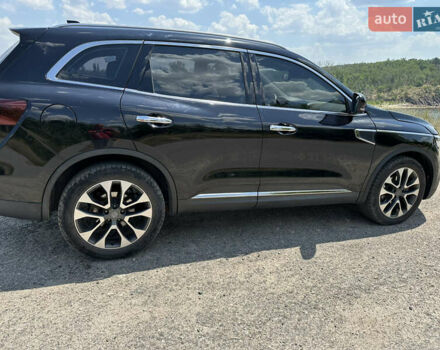 Черный Рено Колеос, объемом двигателя 2 л и пробегом 76 тыс. км за 19000 $, фото 2 на Automoto.ua